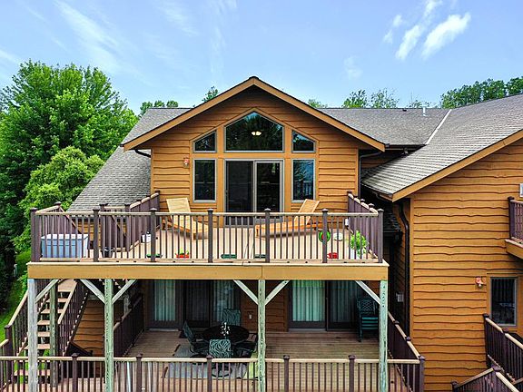 4th image of 760 Quarter Deck Ln #2303