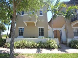 813 SW 146th Ter, Hollywood, FL 33027