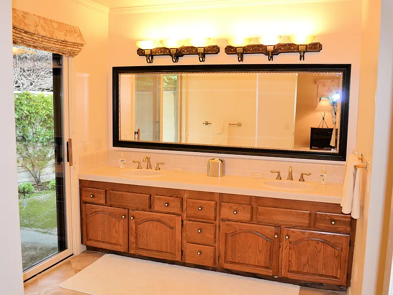 7060 Valley Greens Cir — Photo 17