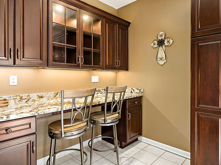 203 Boxwood Ct — Photo 16