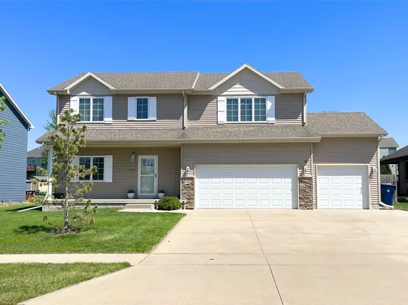 4205 147th St, Urbandale, IA 50323