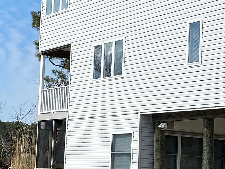 2048 Harbor Dr #1 — Photo 6