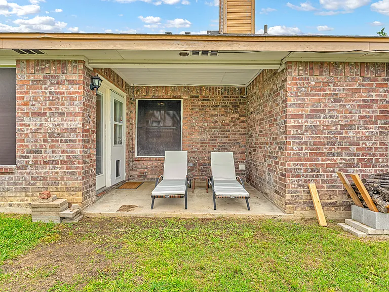 221 Cedar Ridge Dr — Photo 31