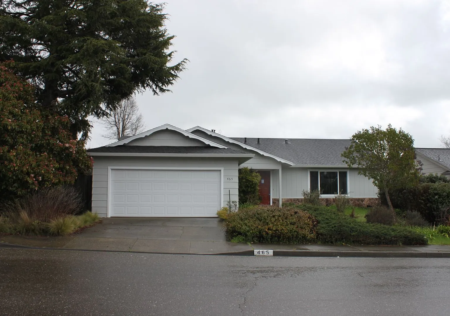 3 Bedroom Home in Sebastopol — Photo 1