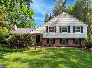 10 W Possum Hollow Rd, Wallingford, PA 19086