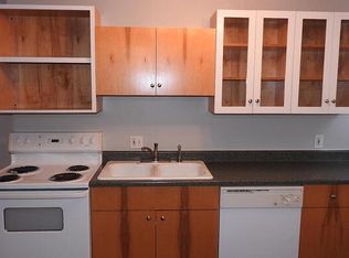 517 Holmes St, Kansas City, MO 64106