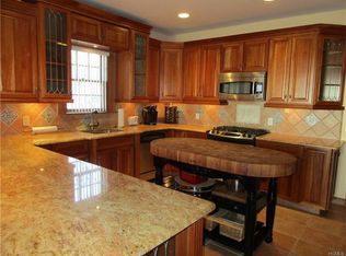 143 Moore Ave #A, Mount Kisco, NY 10549