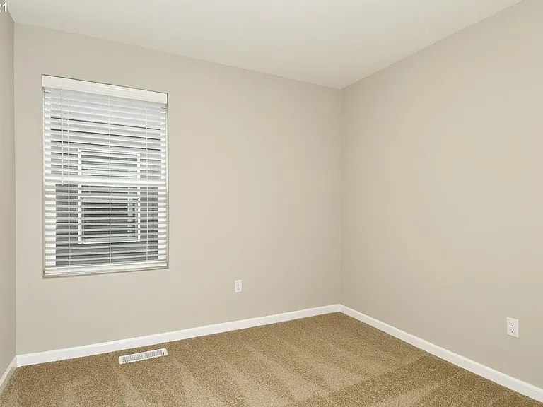 7105 NE 154th St — Photo 8