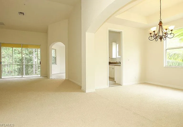 1315 Mariposa Cir #2204 — Photo 2