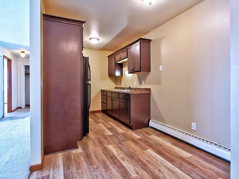 319 Oxford Ct #7 — Photo 5