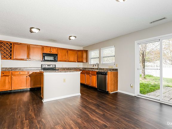 4th image of 15305 Radiance Dr