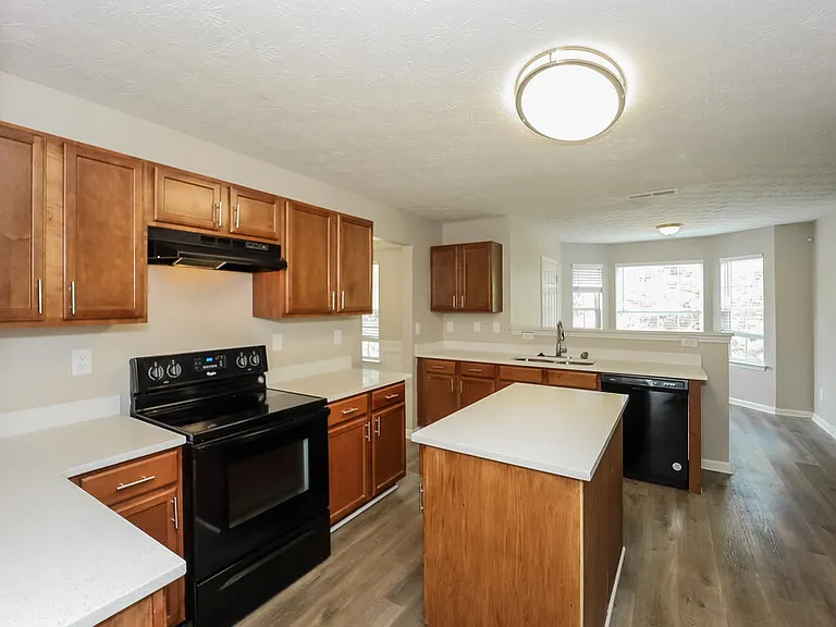 357 Cobblestone Ct — Photo 9