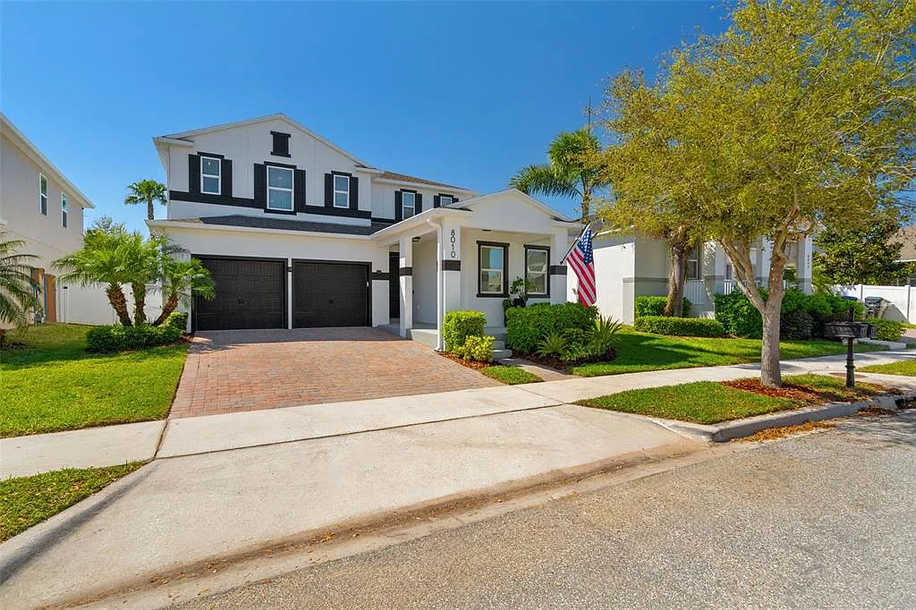5 bed, 3.0 bath, 3013 sqft, $6,000 — Photo 2