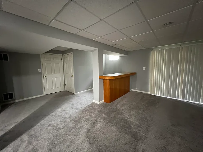 150 Canterbury Ln — Photo 17