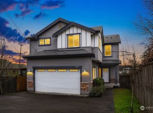 10090 Des Moines Memorial Dr S, Seattle, WA