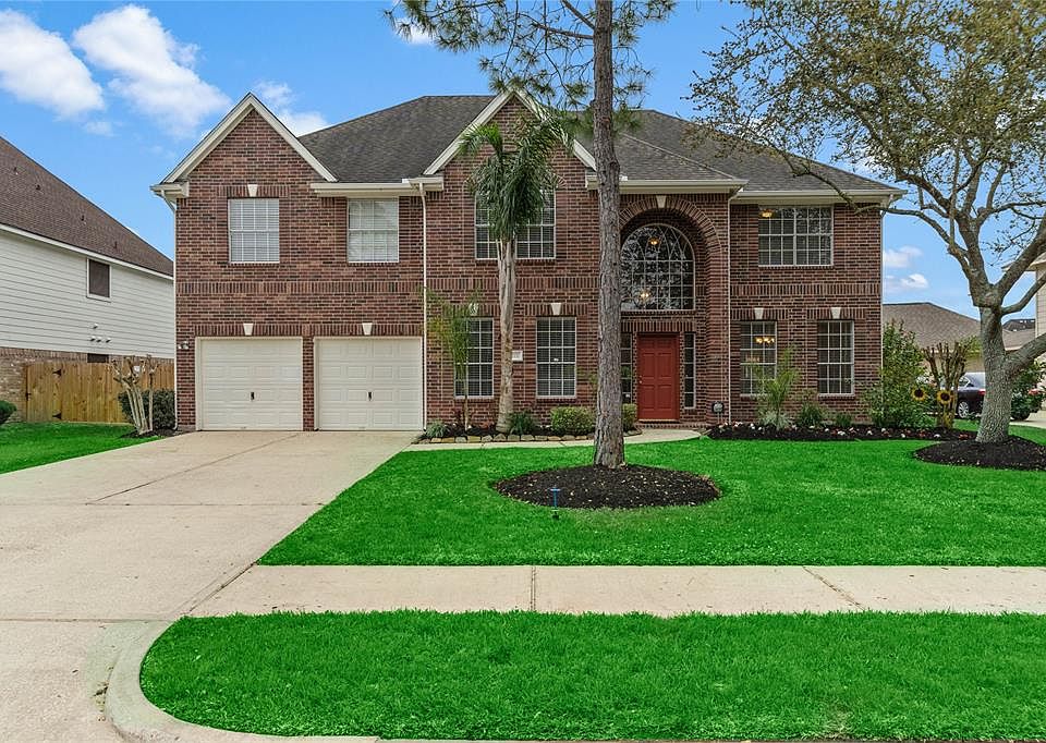 1st image of 3721 Pinehurst Dr