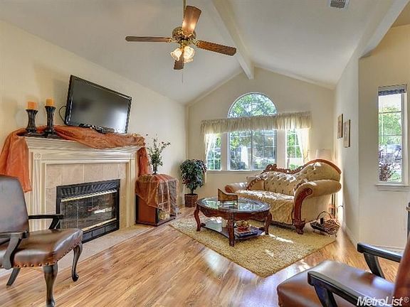 5th image of 177 Berry Creek Dr