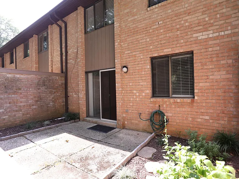 133 Woodgate Ln #23 — Photo 22