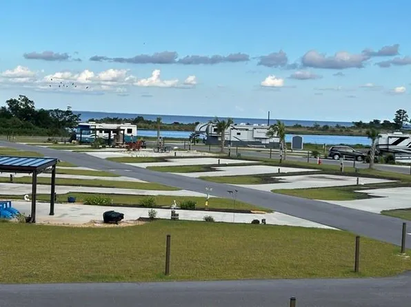 11551 Dauphin Island Pkwy Unit 81, Mobile, AL 36605