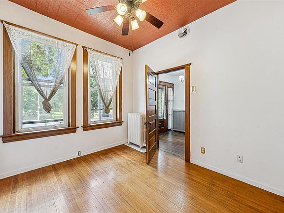 4th image of 3608 Loughborough Ave