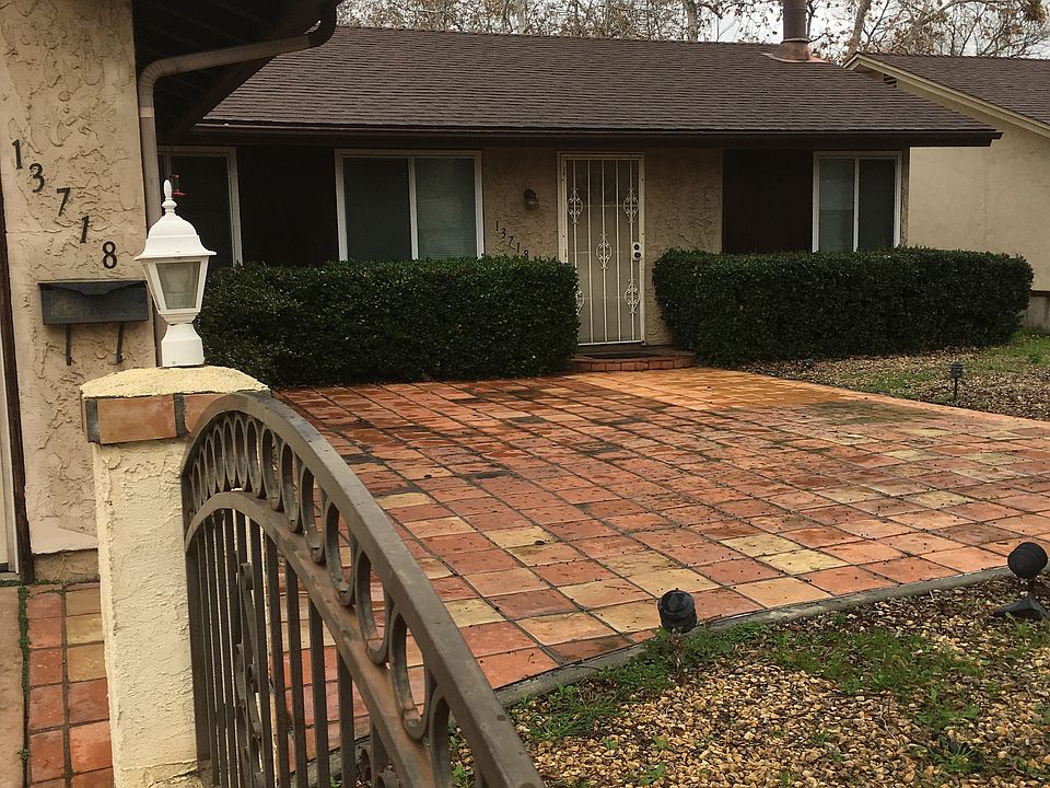 2nd image of 13718 Fairgate Dr