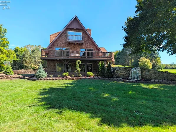 7814 Patten Tract Rd, Sandusky, OH 44870