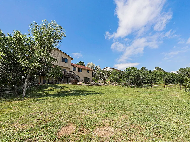 930 Point Of The Pines Dr — Photo 30