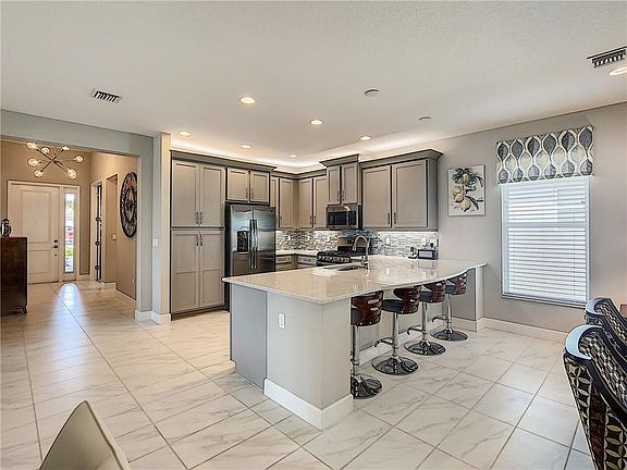 4th image of 10517 SW Sunray St