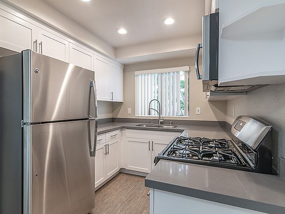4th image of 675 Providence Ave #1661A