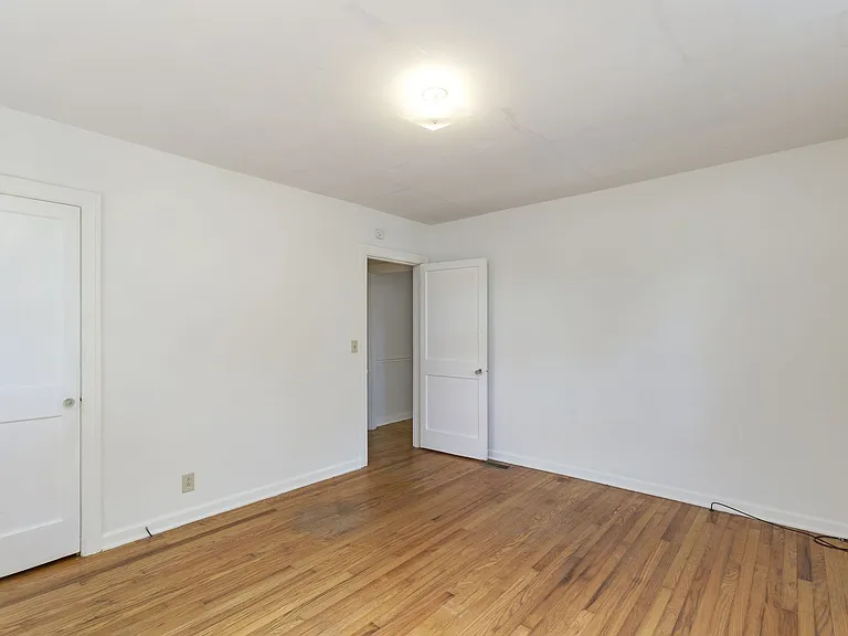 4104 Kimbark Dr — Photo 18