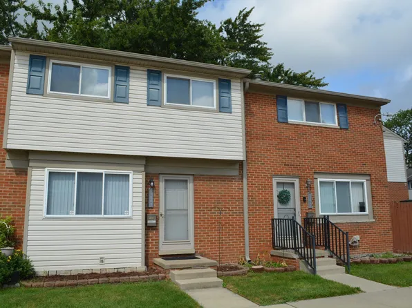 25849 Salem St, Roseville, MI 48066