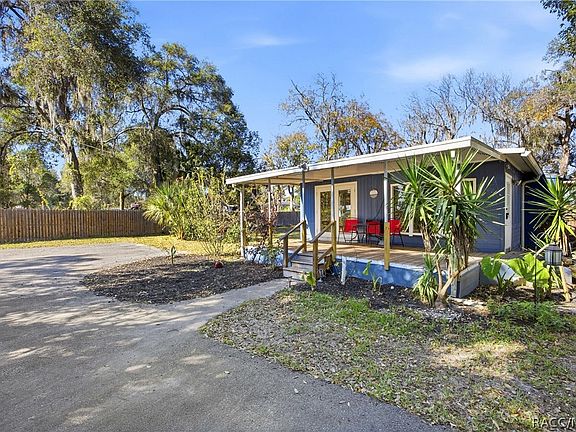 3rd image of 1641 S Shady Ter