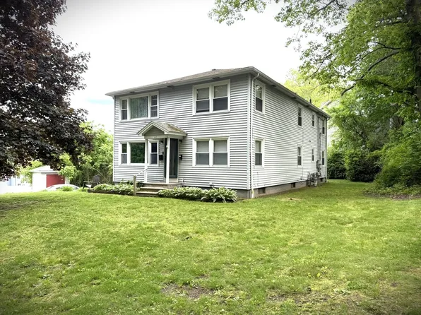 11 Park Rd, Webster, MA 01570