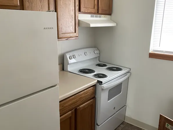 Ithaca 1 Apartments, 532 S Saint Johns St #2B-1Ba-850Sqft, Ithaca, MI 48847