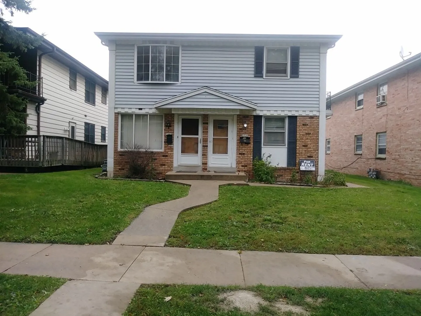 5730-5732 N. 94th Street — Photo 1