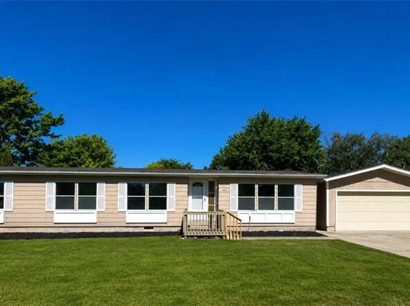 483 Stable Dr, Lagrange, OH 44050