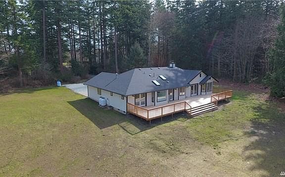 2nd image of 891 Arrowhead Dr