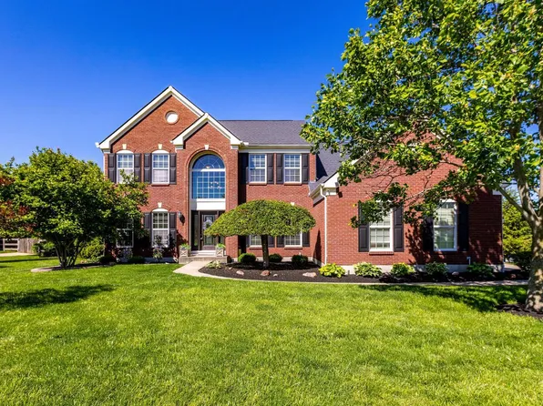7367 Sussex Dr, West Chester, OH 45069
