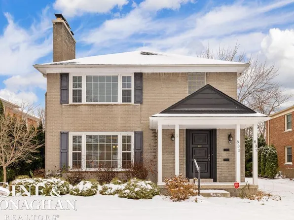 835 Harcourt Rd, Grosse Pointe Park, MI 48230
