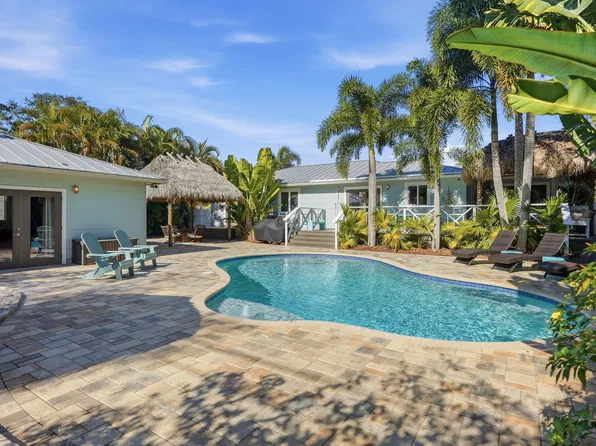 6220 3rd Ave N, Saint Petersburg, FL 33710