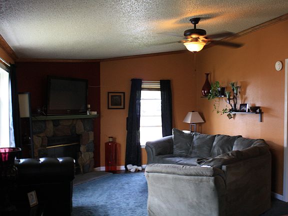 family room w/ fireplace