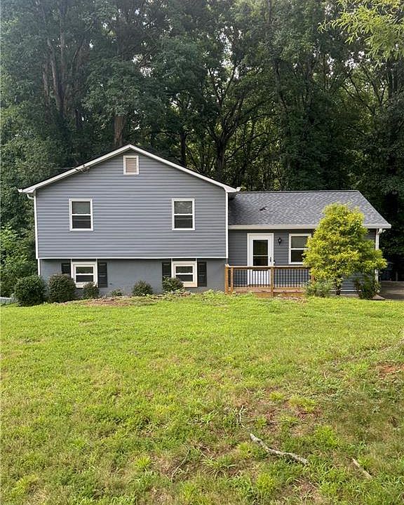 1st image of 3448 Forest Knoll Dr