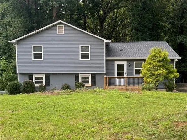 3448 Forest Knoll Dr, Duluth, GA 30097