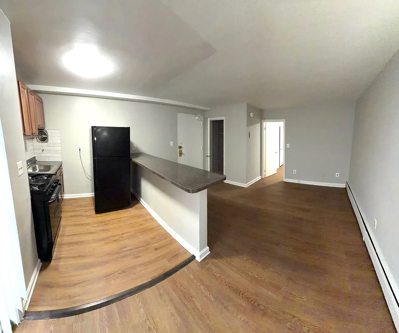 315 W ST NE — Photo 4