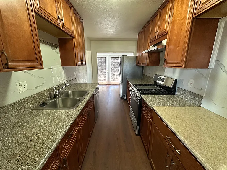 12776 Ross Ave — Photo 10