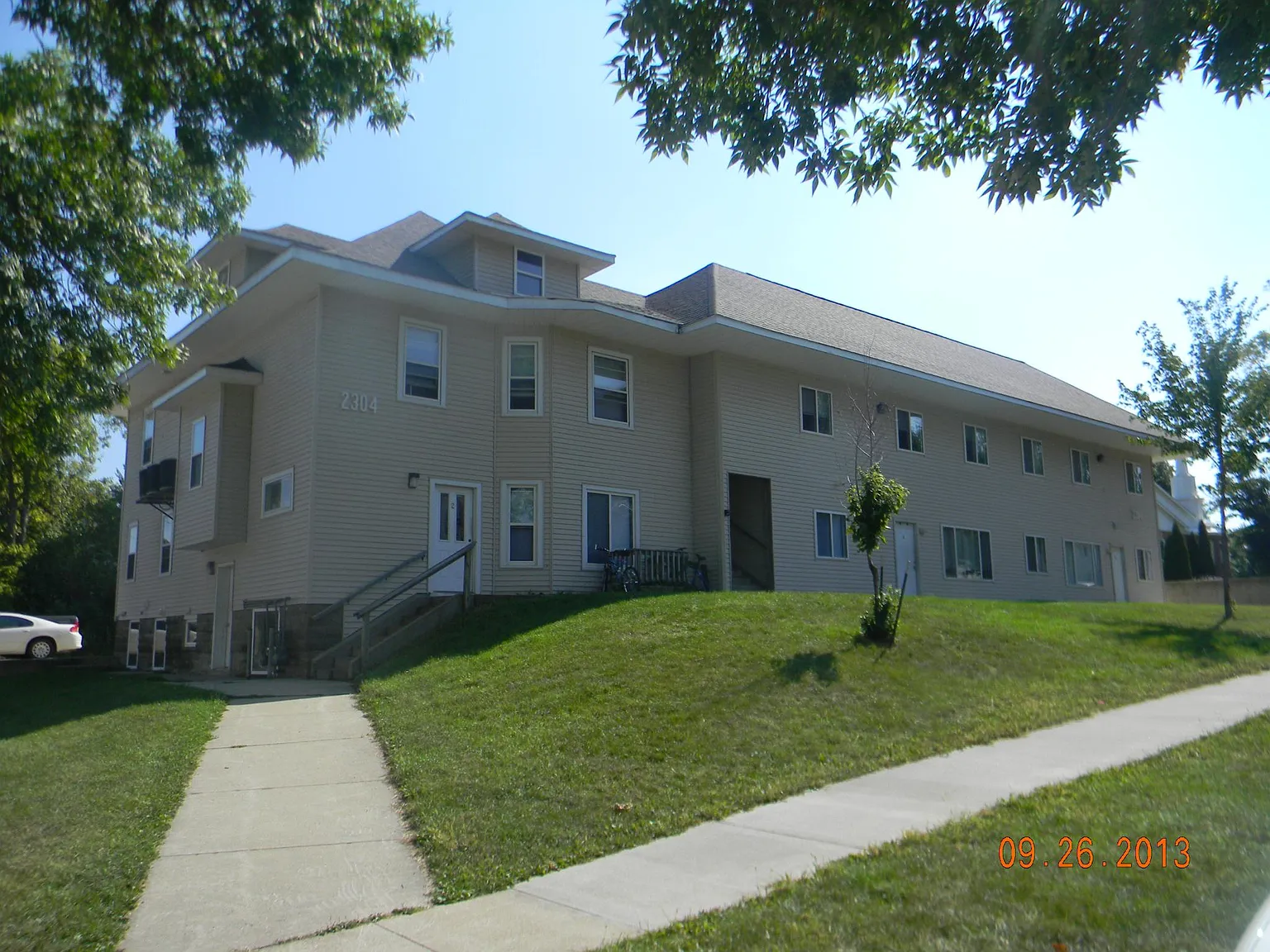 4 bed, 1060 sqft, $850 — Photo 4