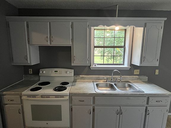5th image of 600 E 7th St #600