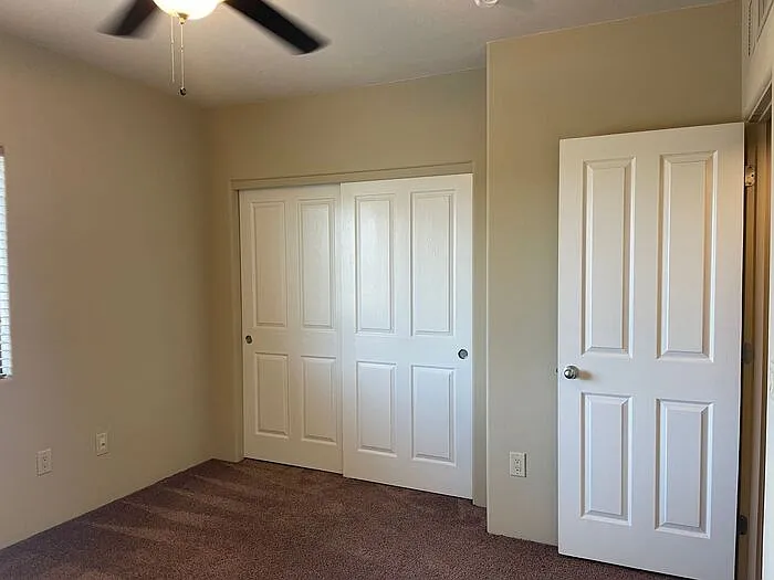 1435 W Kilburn St #2102 — Photo 26
