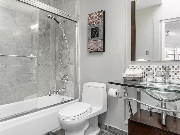 2nd image of 55 Vandewater St APT 9