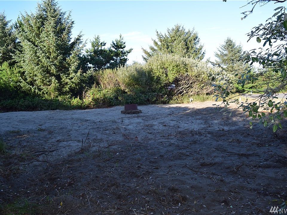 1st image of 225 Muskrat Ct SW